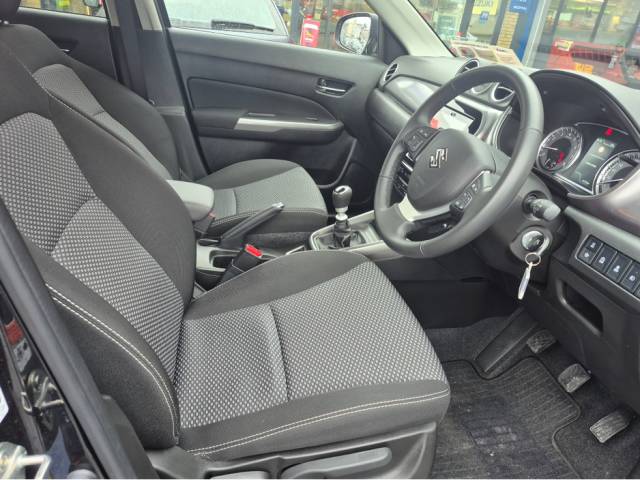 2025 Suzuki Vitara 0.0 1.4 B/JET HYBRID SZ-T 5